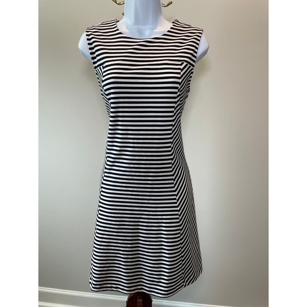Michael Kors Black White Striped Dress Size 8 Fitted Belted Knee Length Classic